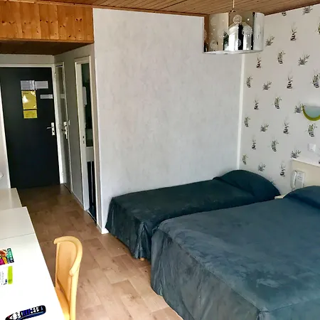 فندق Logis Clermotel - & Restaurant 3*