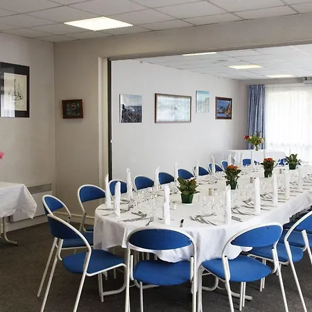 Logis Clermotel - & Restaurant 호텔 3*