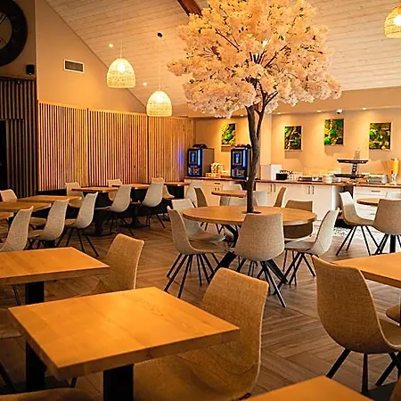 Logis Clermotel - & Restaurant 호텔 3*