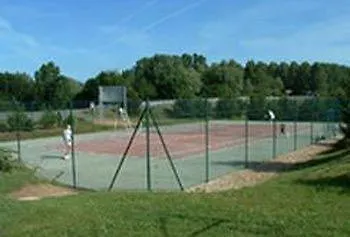 Logis Clermotel - & Restaurant 3* Agnetz